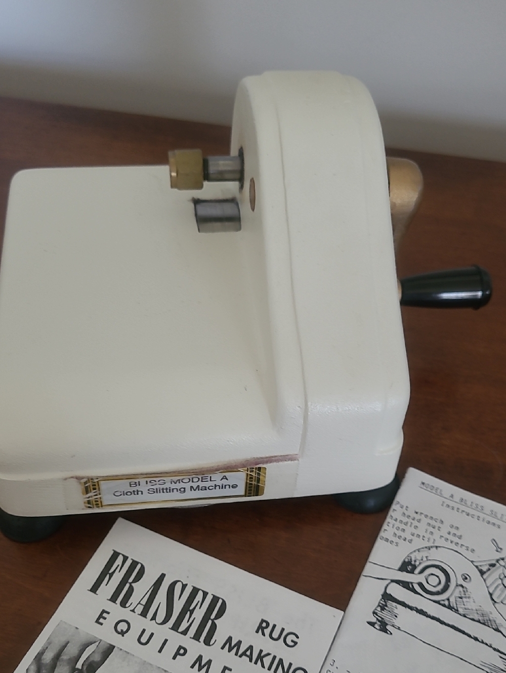 Fraser Cloth Slitting Machine - Cream